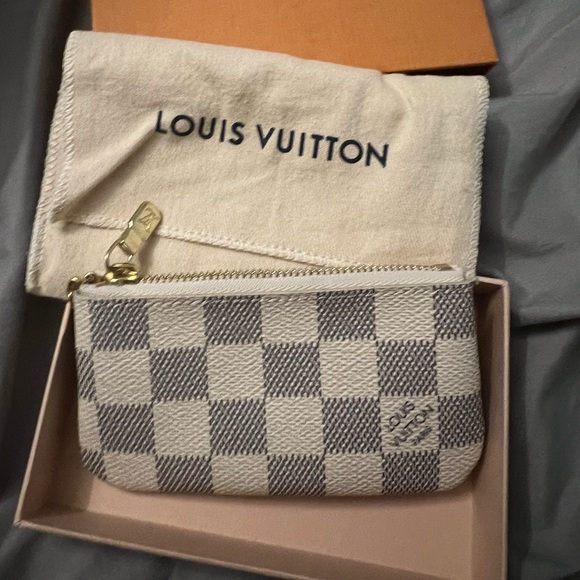 SOLD Louis Vuitton Key Pouch (Damier Azur) - Picture 1 of 4